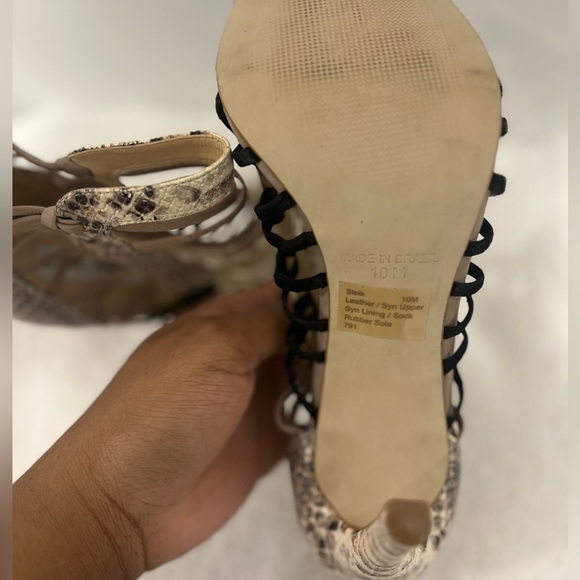 Steve Madden- Sleik Snake Cage Heels Sandals. Size: 10M - Picture 7 of 8